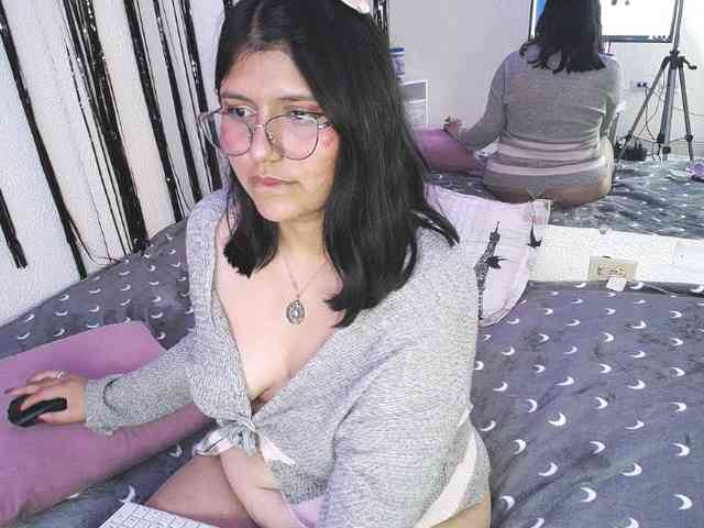 1sarah webcam