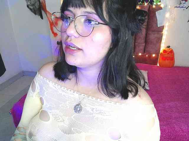 1sarah webcam