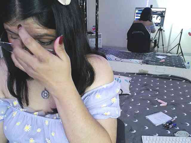 1sarah webcam