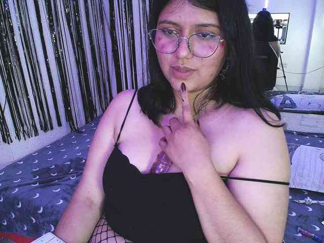 1sarah webcam