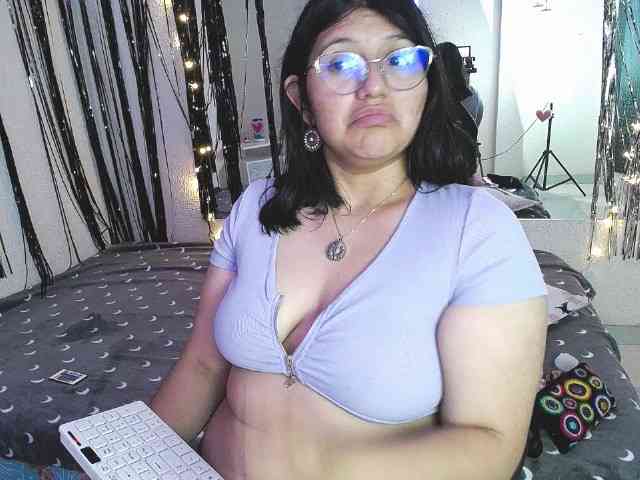 1sarah webcam