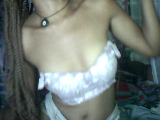 Wilana webcam bongacams model stream image