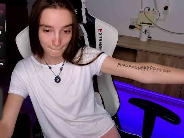 laxyflaxy webcam
