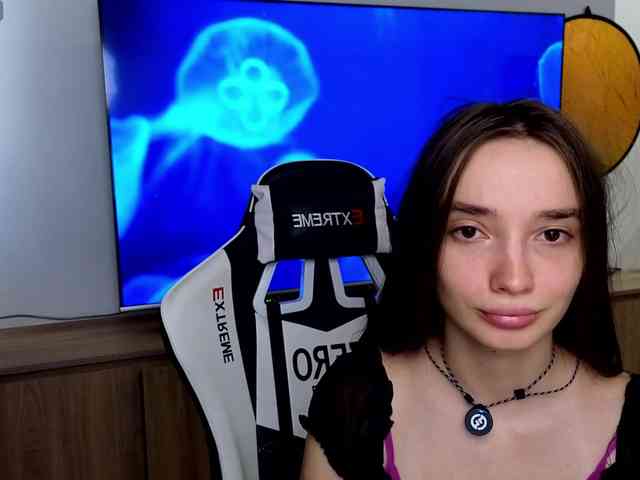 laxyflaxy webcam