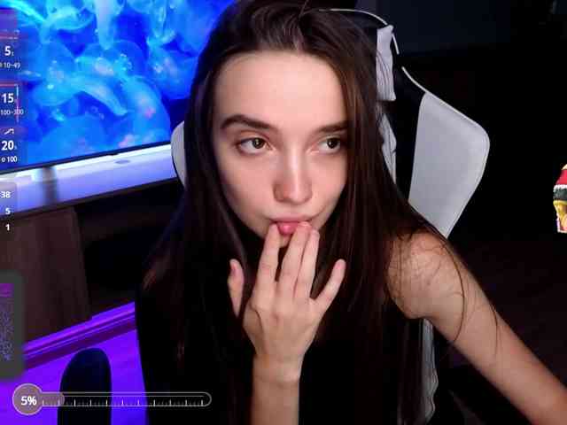 nude web chat Laxyflaxy