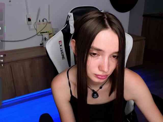 laxyflaxy webcam