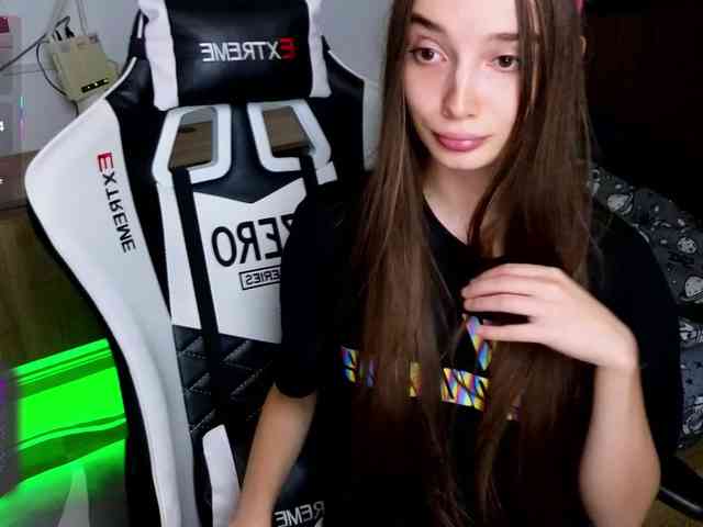 laxyflaxy webcam