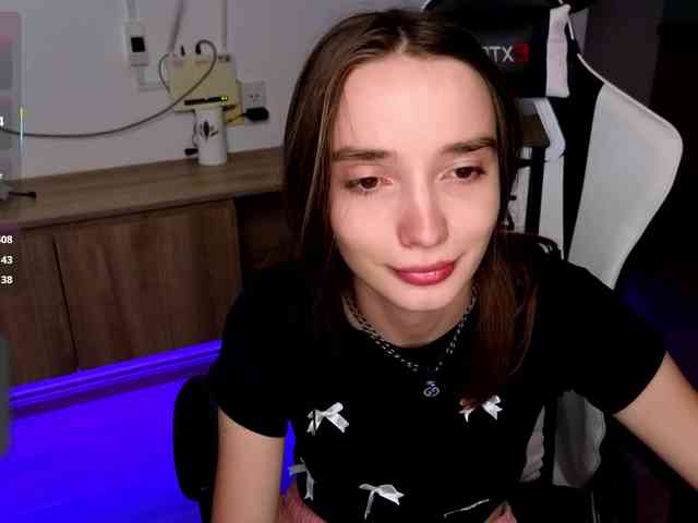 laxyflaxy webcam
