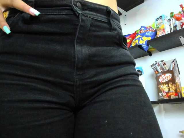 Camilla-Miller01's BongaCams show and profile