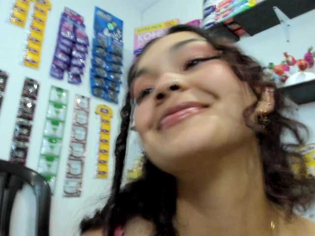 Camilla-Miller01 live cam