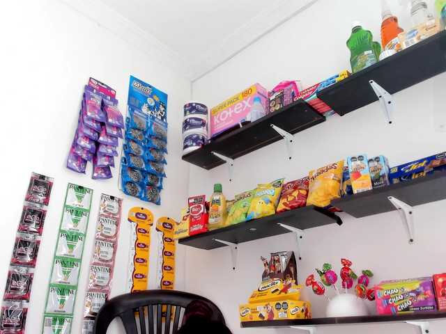 le modèle Camilla-Miller01 est en webcam porno dans un show sur le site bongacams, il possède les tags suivants: Latino/Hispanic,Brunette,Trimmed