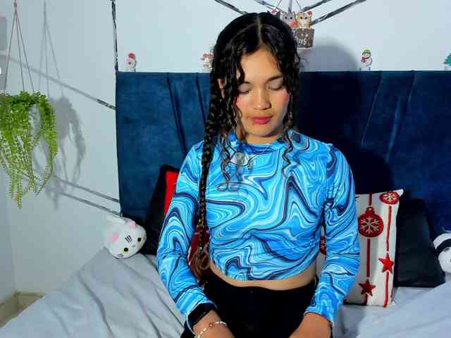 Camilla-Miller01 webcam