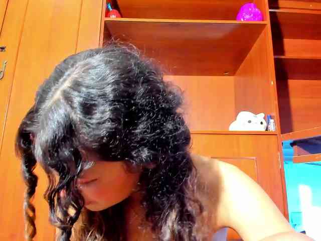 Camilla-Miller01 webcam