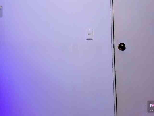 Camilla-Miller01 webcam