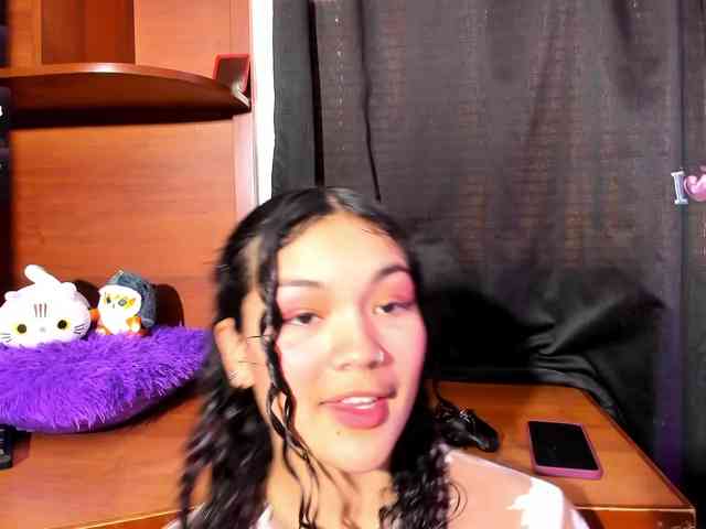 Camilla-Miller01 webcam