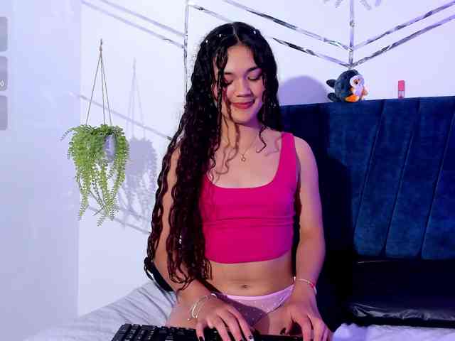 Camilla-Miller01 webcam