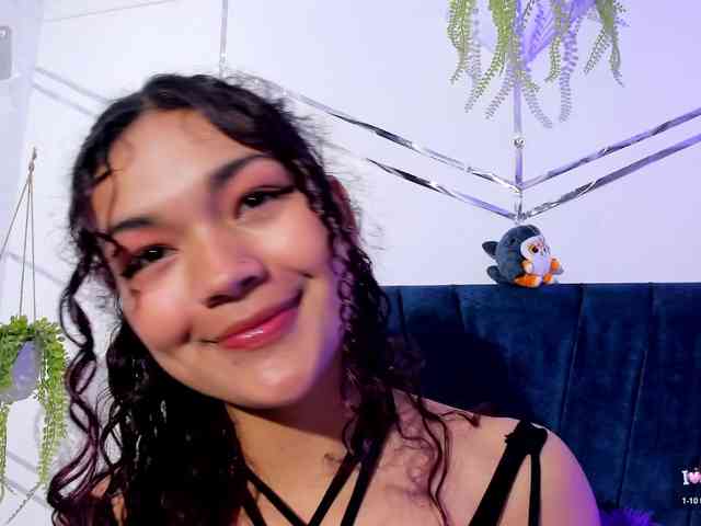 Camilla-Miller01 webcam