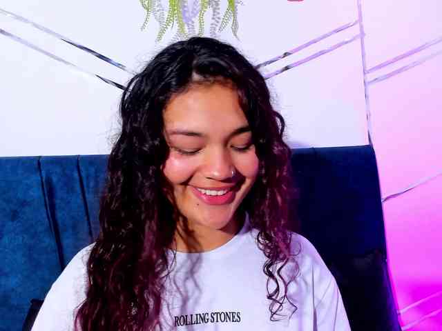 Camilla-Miller01 webcam