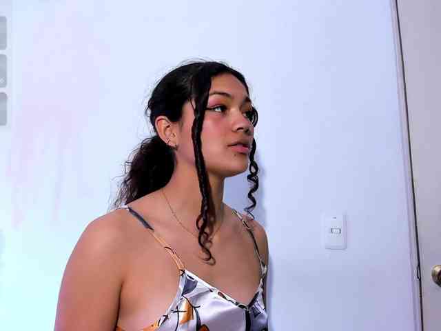 Camilla-Miller01 webcam