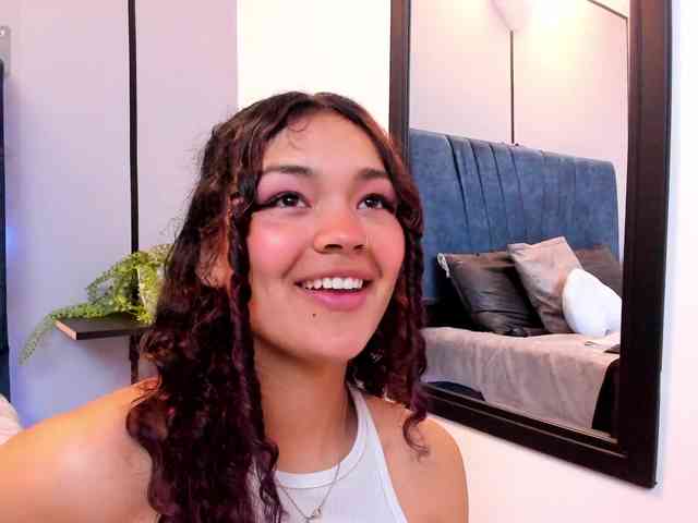 Camilla-Miller01 webcam