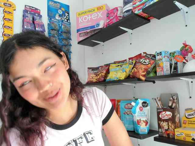 Camilla-Miller01 webcam