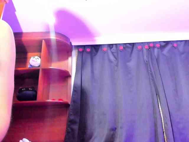 Camilla-Miller01 webcam