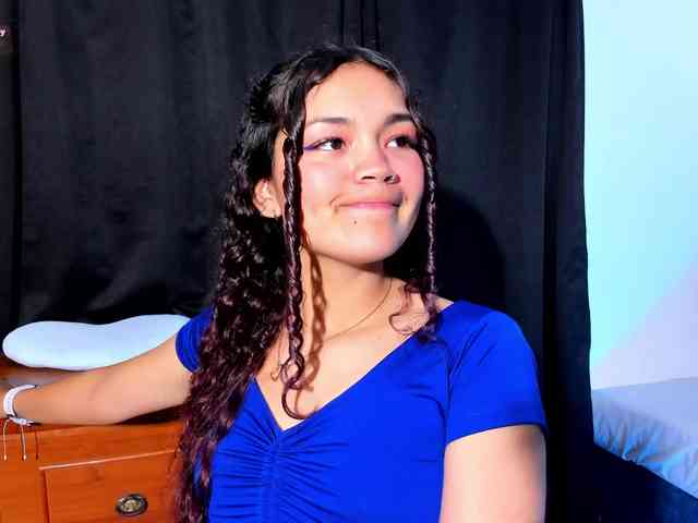 Camilla-Miller01 webcam