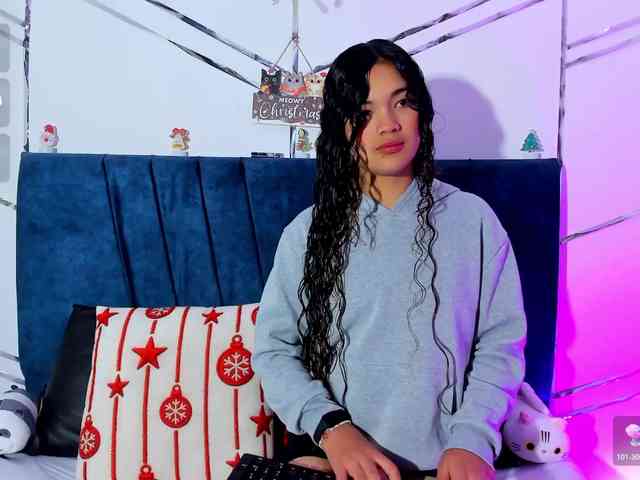 Camilla-Miller01 webcam