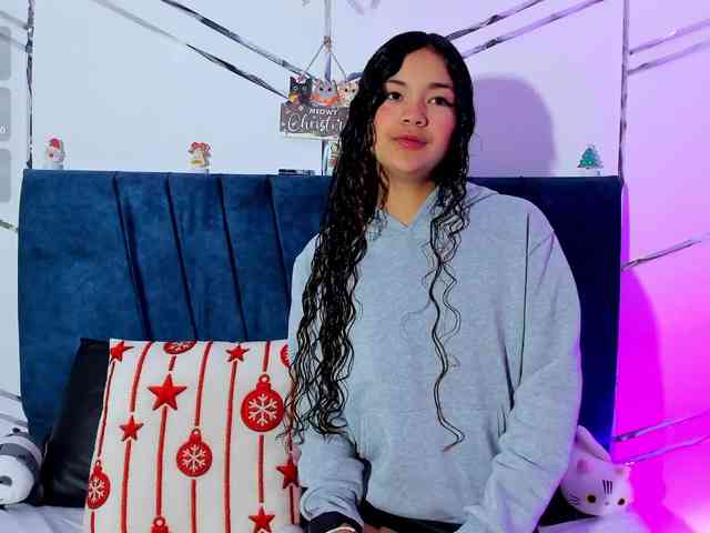 Camilla-Miller01 webcam