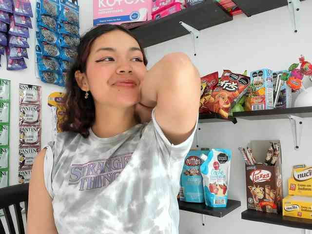 Camilla-Miller01 webcam