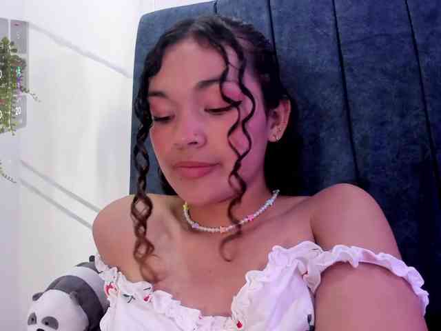 Camilla-Miller01 webcam