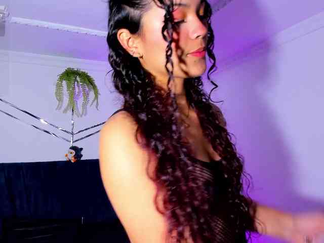 Camilla-Miller01 webcam