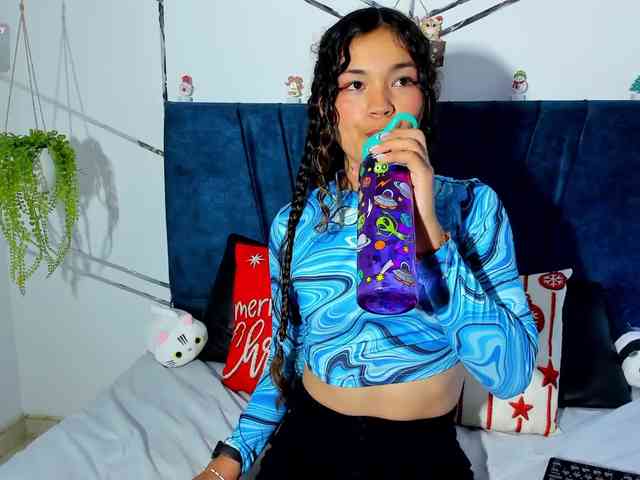 Camilla-Miller01 webcam