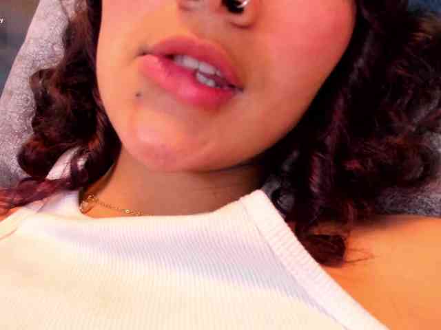 Camilla-Miller01 webcam