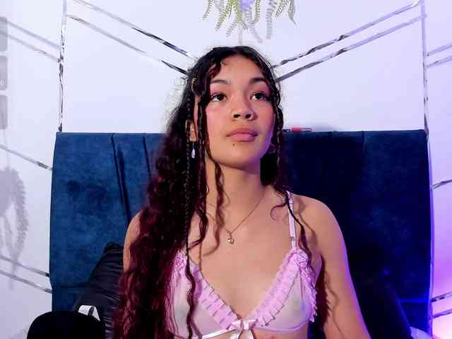 Camilla-Miller01 webcam