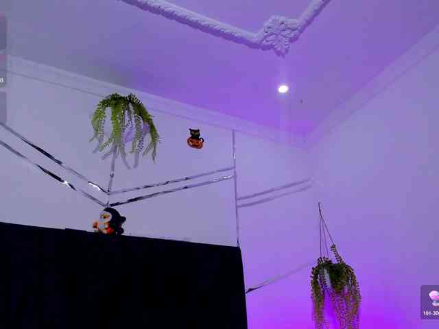 Camilla-Miller01 webcam