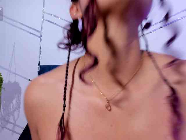 Camilla-Miller01 webcam