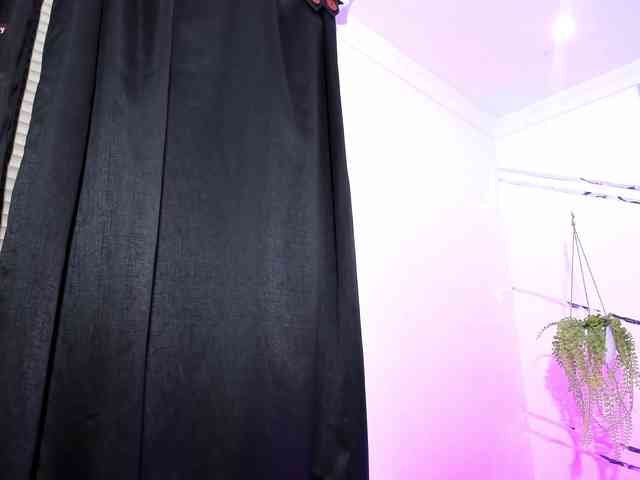 Camilla-Miller01 webcam