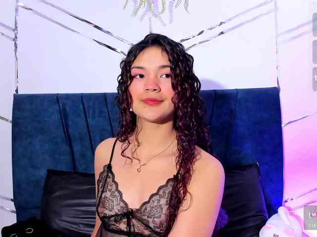 Camilla-Miller01 webcam