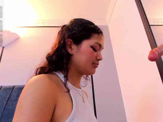 Camilla-Miller01 webcam