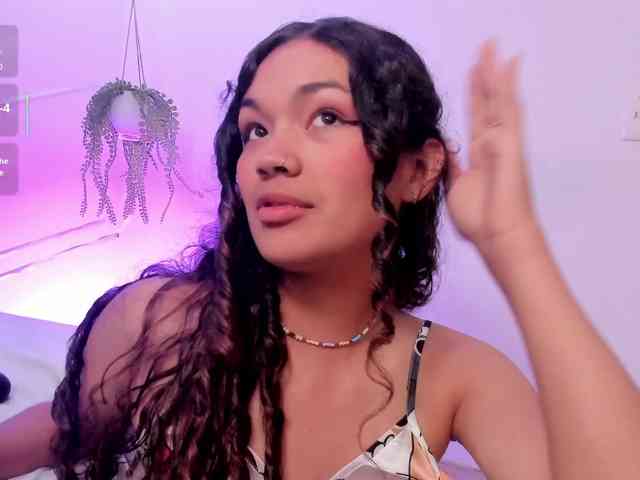 Camilla-Miller01 webcam