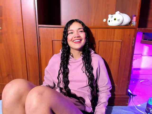 Camilla-Miller01 webcam