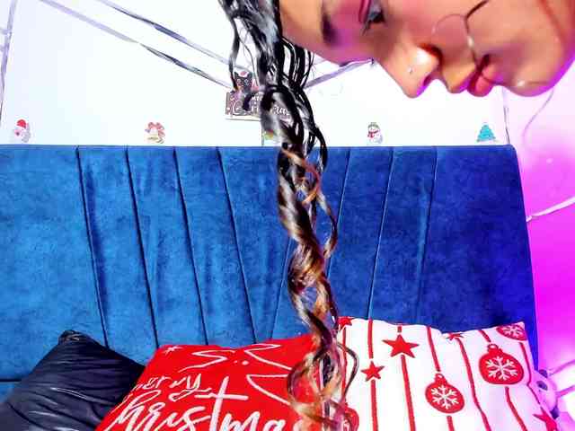 Camilla-Miller01 webcam