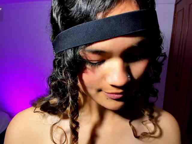 Camilla-Miller01 webcam