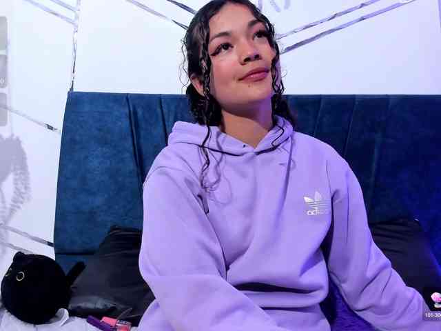 Camilla-Miller01 webcam