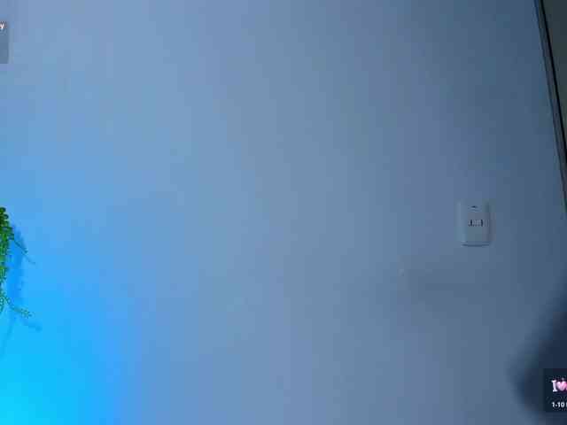 Camilla-Miller01 webcam