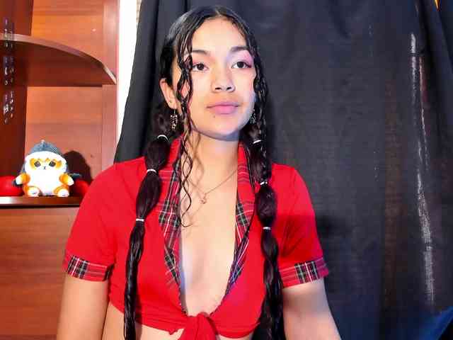 Camilla-Miller01 webcam