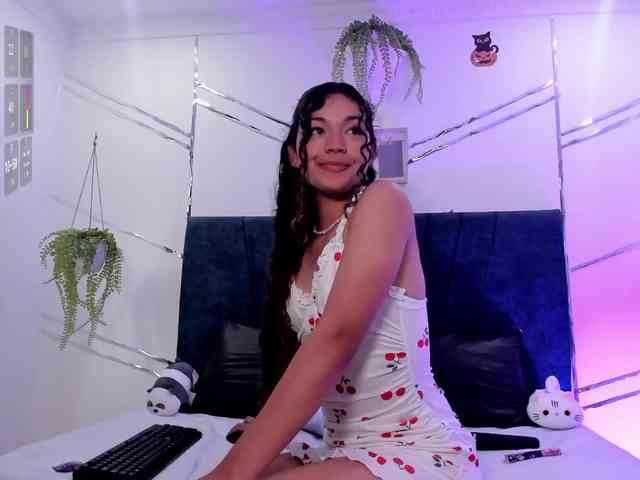 Camilla-Miller01 webcam