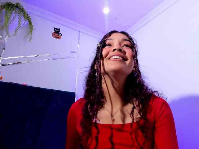 Camilla-Miller01 webcam