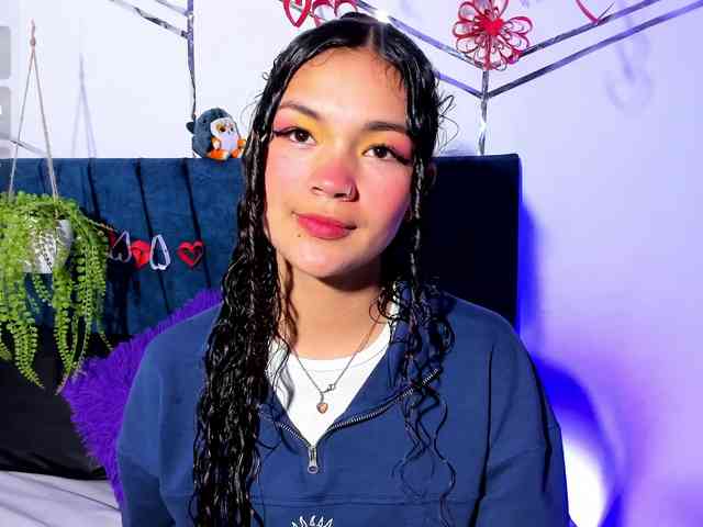 Camilla-Miller01 webcam